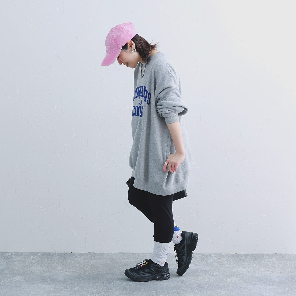 春の即戦力、360度グーーーンと伸びるストレッチパンツ。ベストセラーのはき心地をスタッフ4名がチェック