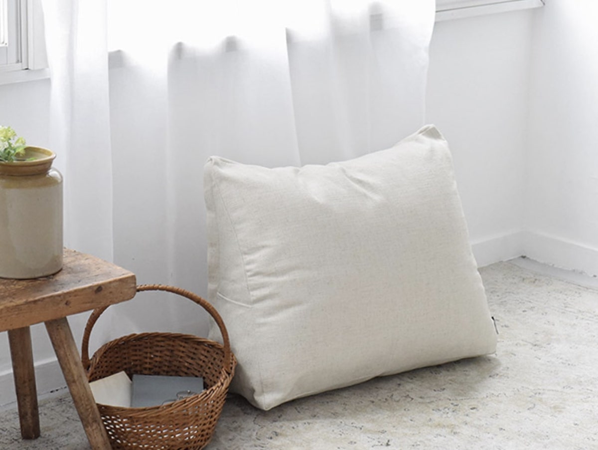 布団収納スペースにお困りの人、集まれ！『背もたれになる布団収納ケース』がIGさんのお家でも活躍中