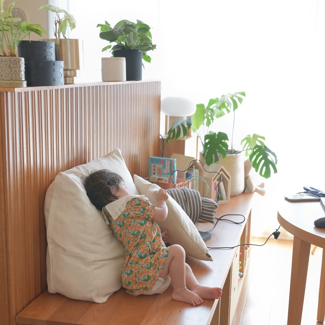 布団収納スペースにお困りの人、集まれ！『背もたれになる布団収納ケース』がIGさんのお家でも活躍中