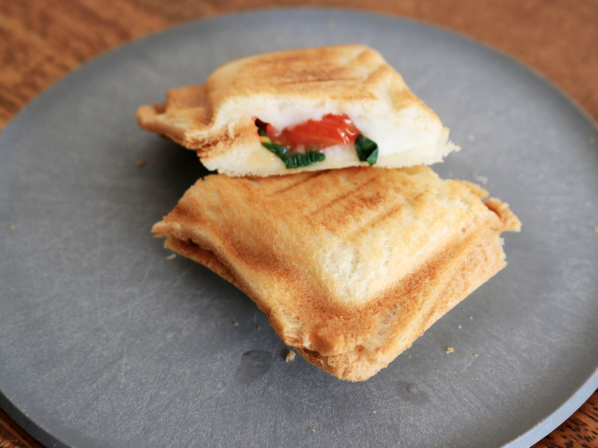 今日は何いれる?レンチンできる「ホットサンドメーカー」で作るアレンジレシピ4選