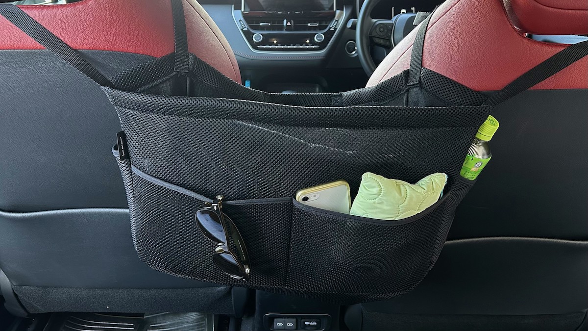 車内快適化の黄金コンビ「カーポケット＆吊り下げゴミ箱」スタッフたちはこう使う！