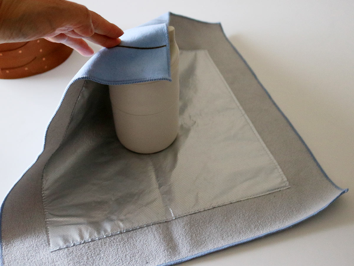 通学弁当もデスク朝食も◎ピタッと包める保冷クロスで『お弁当準備ラクちん化』にスタッフが挑戦！