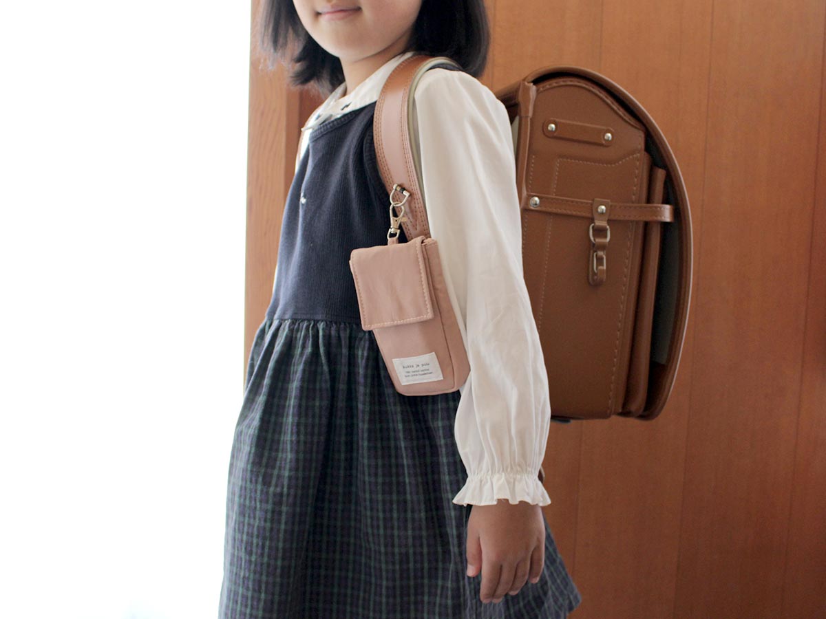 子どもの「家の鍵デビュー」に。紛失予防＆GPSも入る、クッカヤプーのキーケース