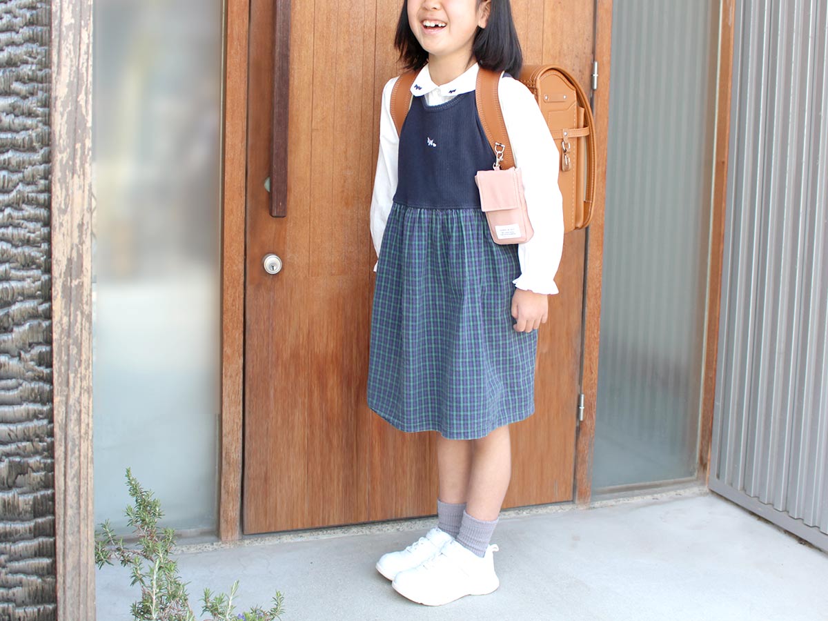 子どもの「家の鍵デビュー」に。紛失予防＆GPSも入る、クッカヤプーのキーケース