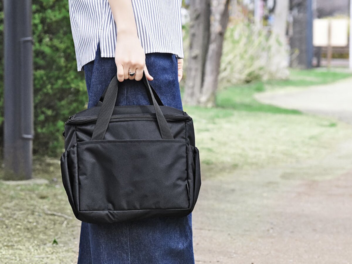 車に浮かせる冷蔵庫！？夏の長距離ドライブにも頼れる保冷バッグで、帰省やレジャーをもっと楽しく！