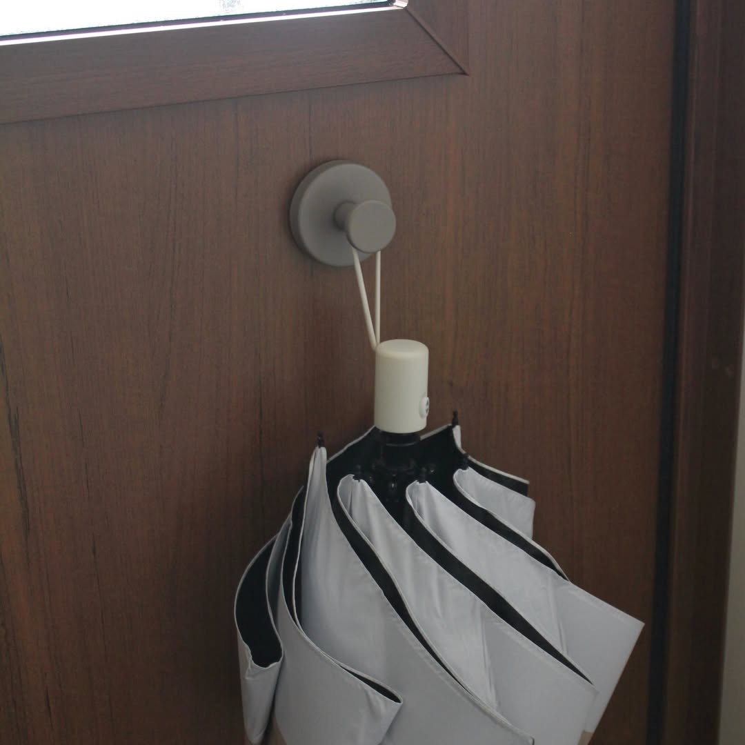 「掛ける場所がない問題」これで解決◎ SNSで話題の真空フック、インスタグラマーさんのリアル活用術