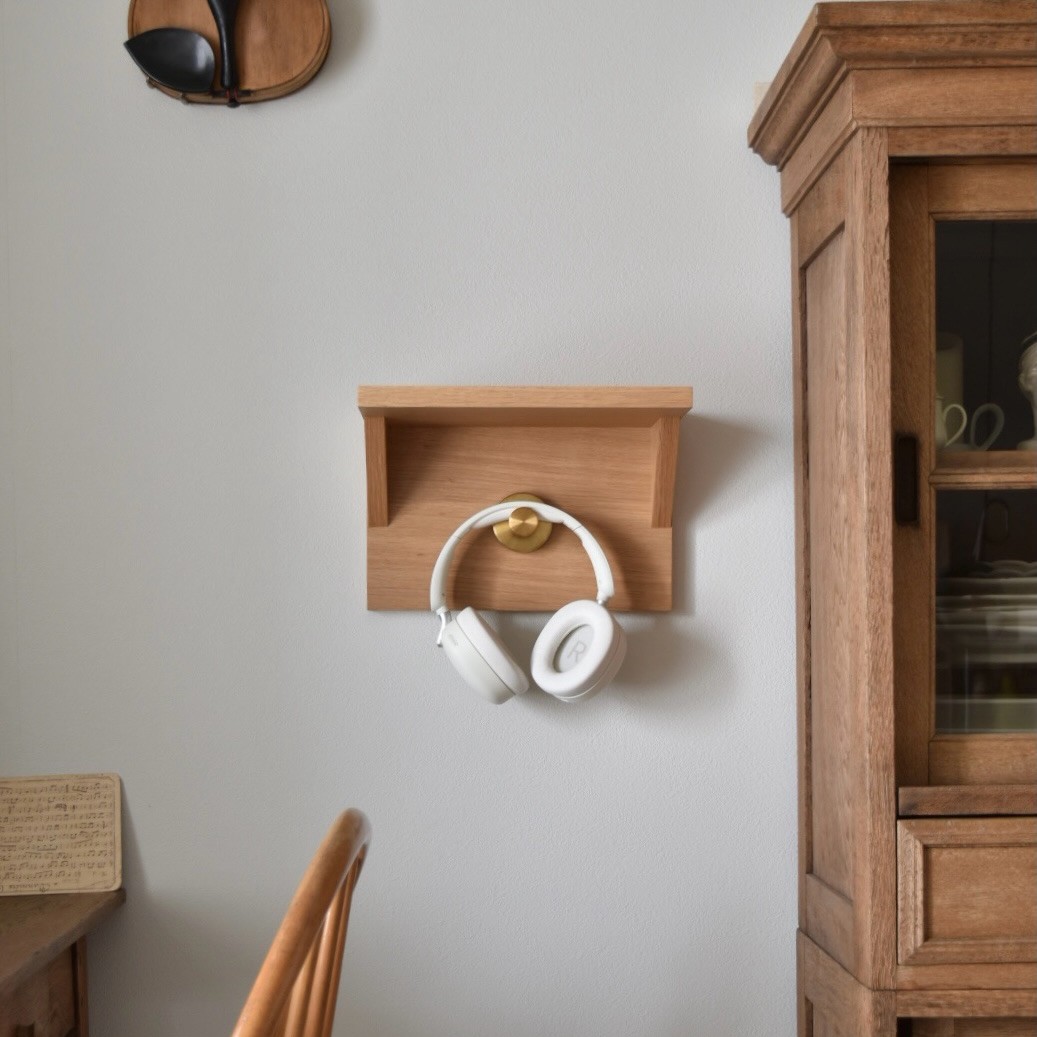 「掛ける場所がない問題」これで解決◎ SNSで話題の真空フック、インスタグラマーさんのリアル活用術