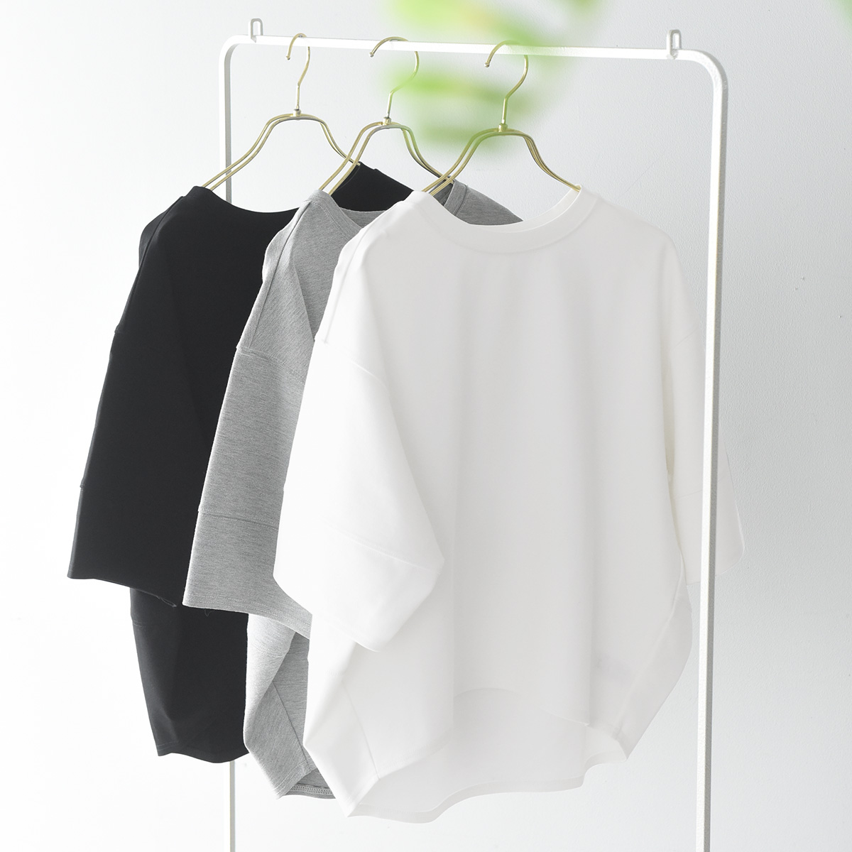 今夏ヘビロテの予感！きれいめカジュアル「冷感ウェア」をスタッフが着回し