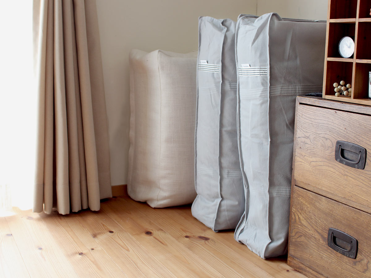 布団の衣替えをラク家事化。冬寝具スッキリ、立て置きできる布団収納ケース