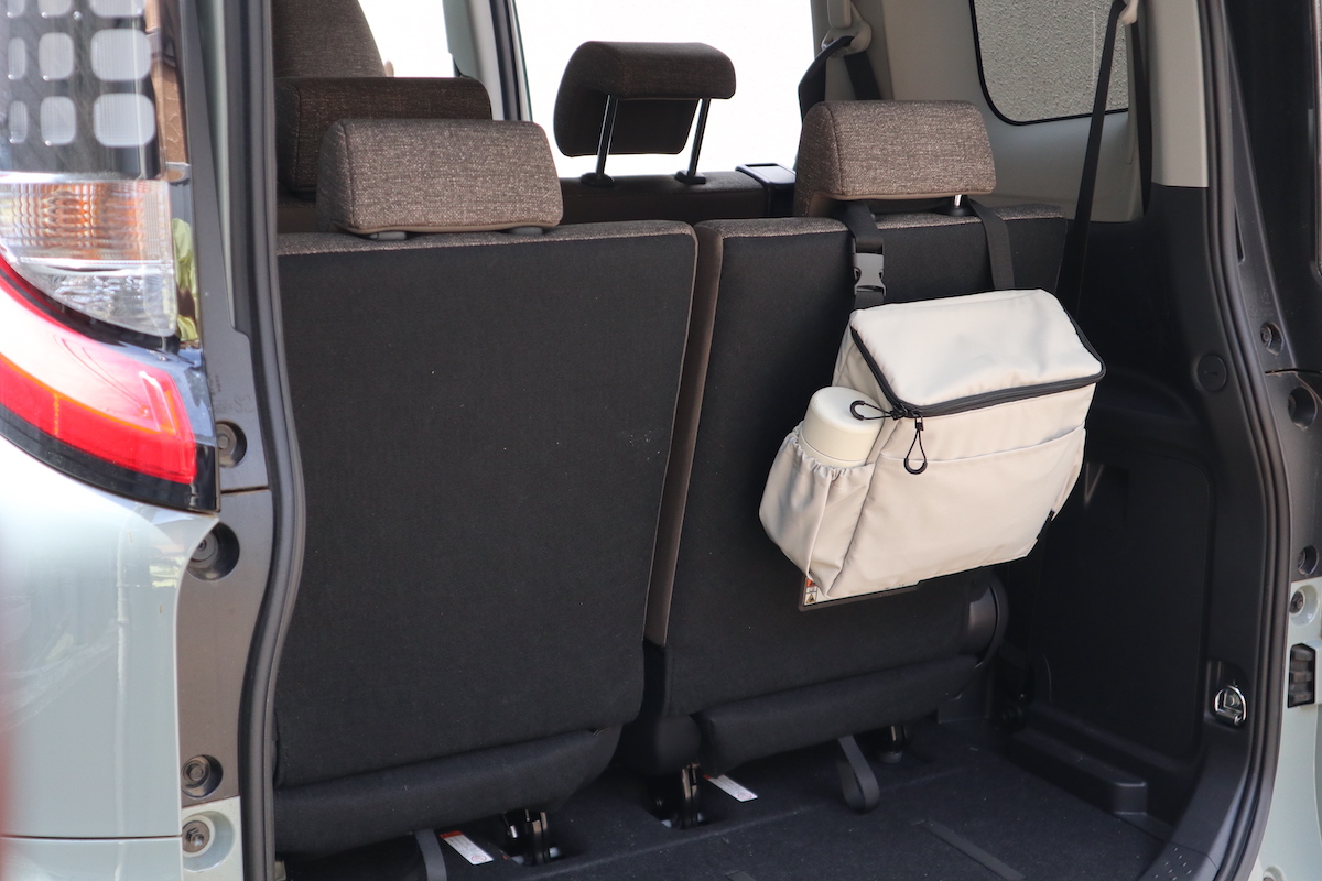 あつ〜い車内の心強い味方！「浮かせる車の冷蔵庫」スタッフたちはこんなシーンで使っています
