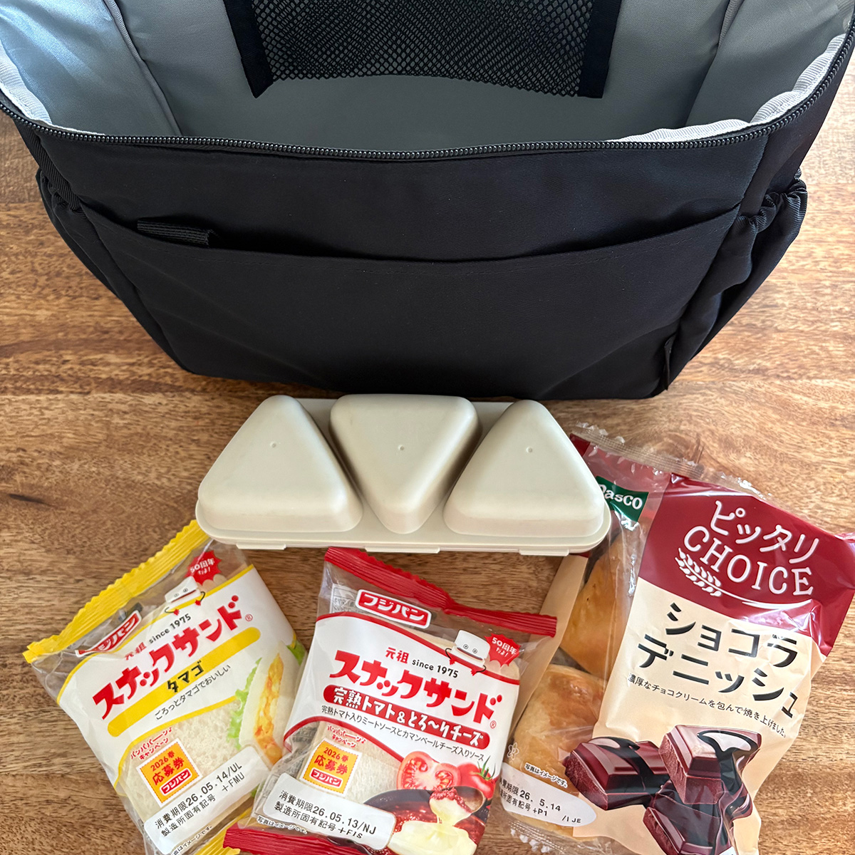 あつ〜い車内の心強い味方！「浮かせる車の冷蔵庫」スタッフたちはこんなシーンで使っています