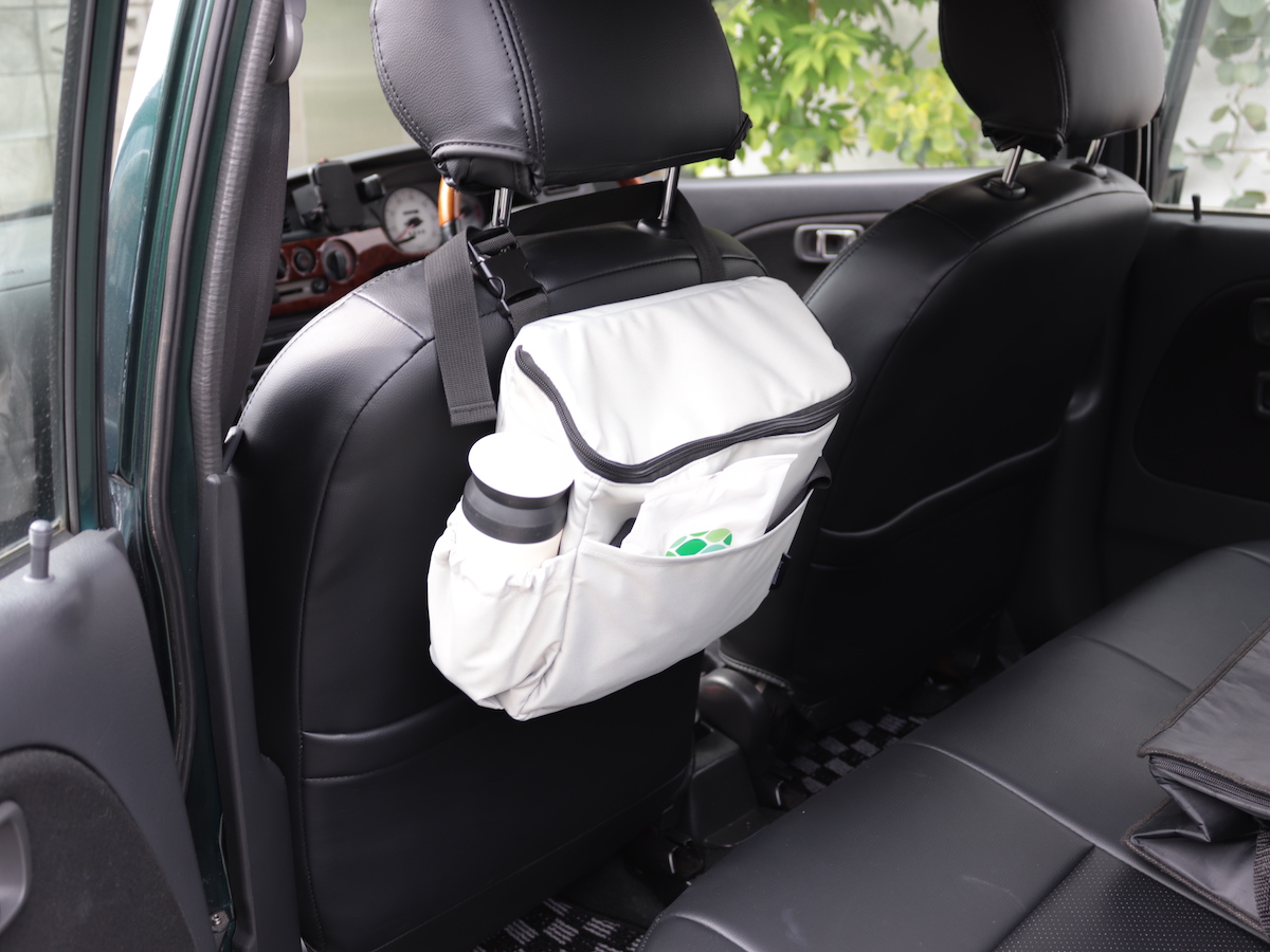 あつ〜い車内の心強い味方！「浮かせる車の冷蔵庫」スタッフたちはこんなシーンで使っています