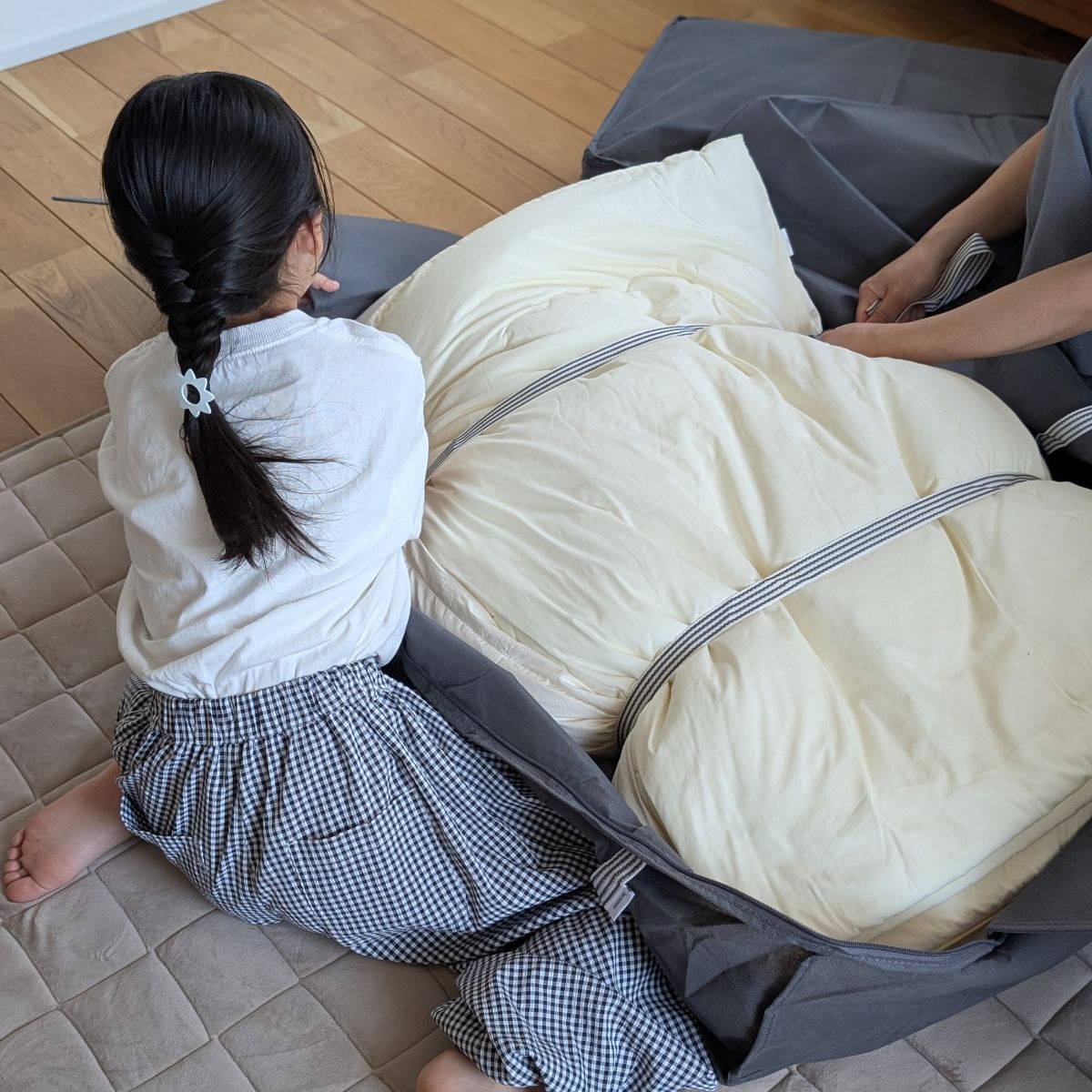 布団収納のストレスをまたひとつ解決！整理上手なインスタグラマーさんも褒めた『自立する』圧縮袋