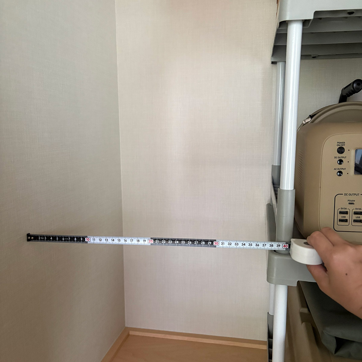 【スタッフのリアル衣替え報告】これ入る？さすがに無理…！？人気の立つ“布団圧縮ケース”を使ってみました