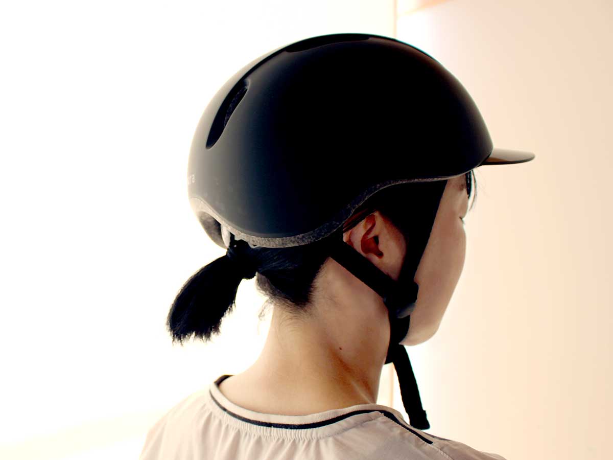 重くない！暑くない！髪がペタンコにならない！これで安心、女性目線な自転車ヘルメット