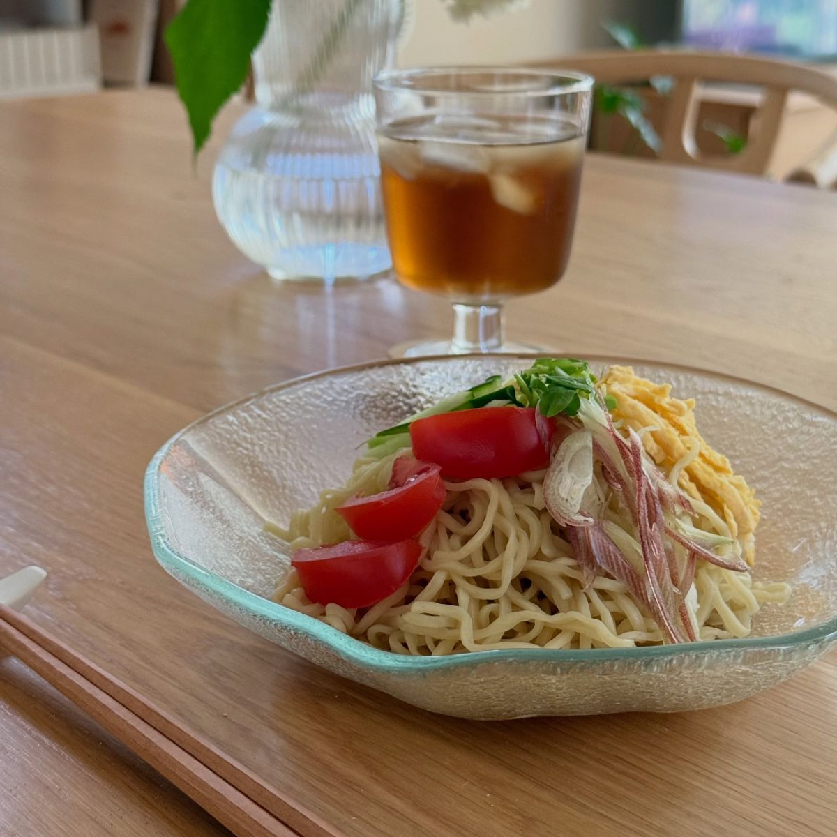 見た目も涼しげ！ひんやり麺にぴったりな「ガラスの深ボウル」インスタグラマーさんはこんなメニューで愛用中