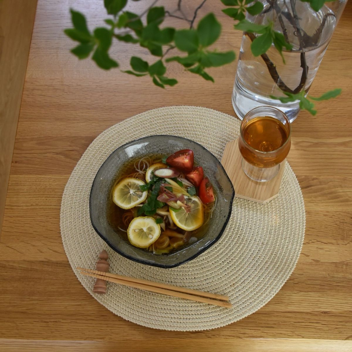 見た目も涼しげ！ひんやり麺にぴったりな「ガラスの深ボウル」インスタグラマーさんはこんなメニューで愛用中