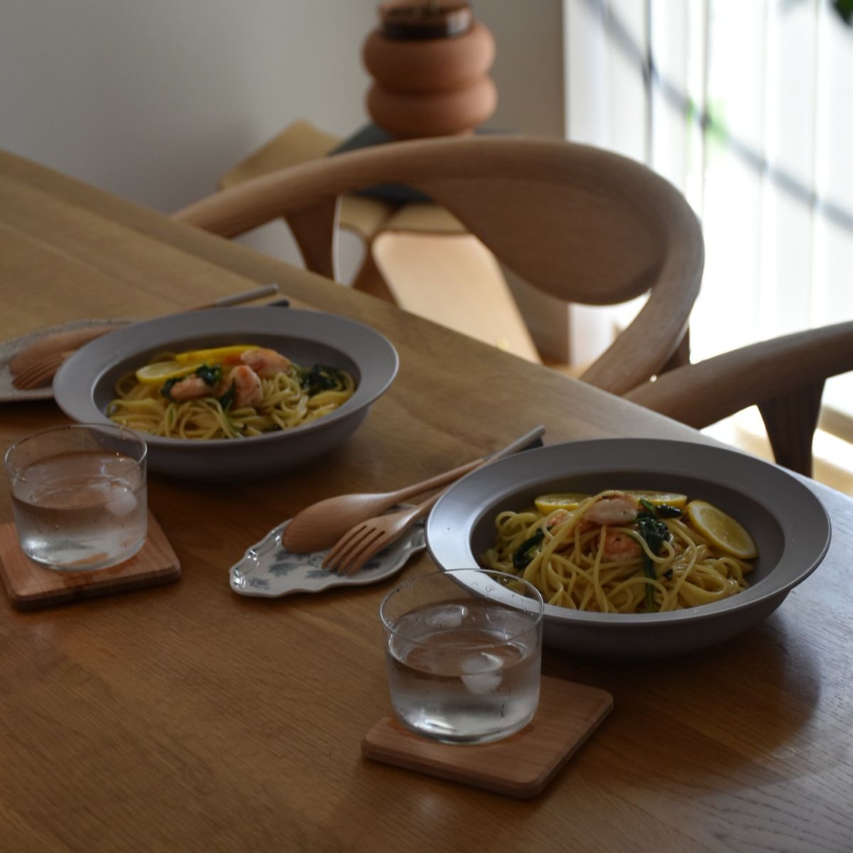 1本添えるだけで「あたたかな食卓」。マネしたい、インスタグラマーさんの“木のカトラリーのある暮らし”