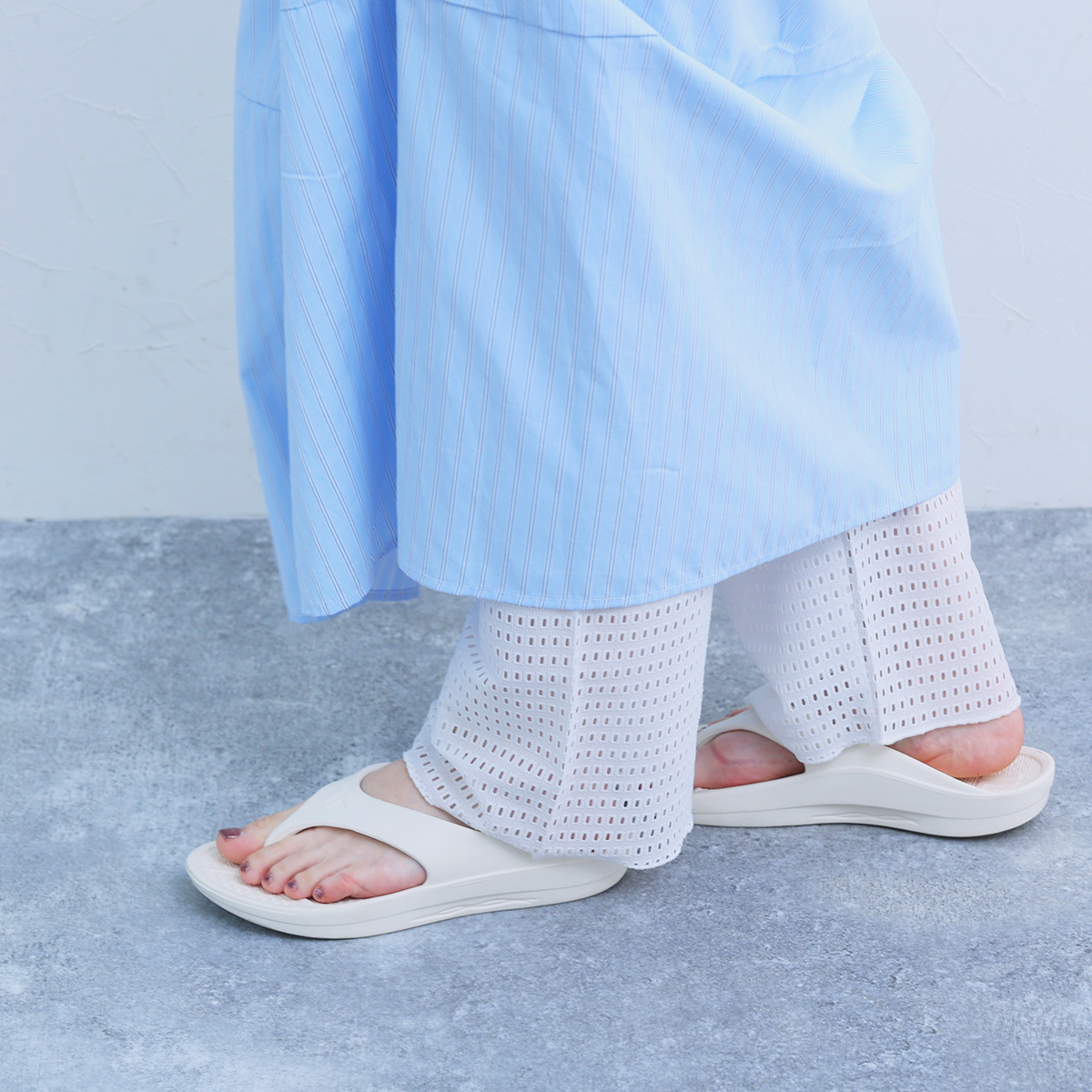 今年の夏はレースをちら見せ！今っぽコーデの新定番“レイヤードパンツ”をスタッフが着回し