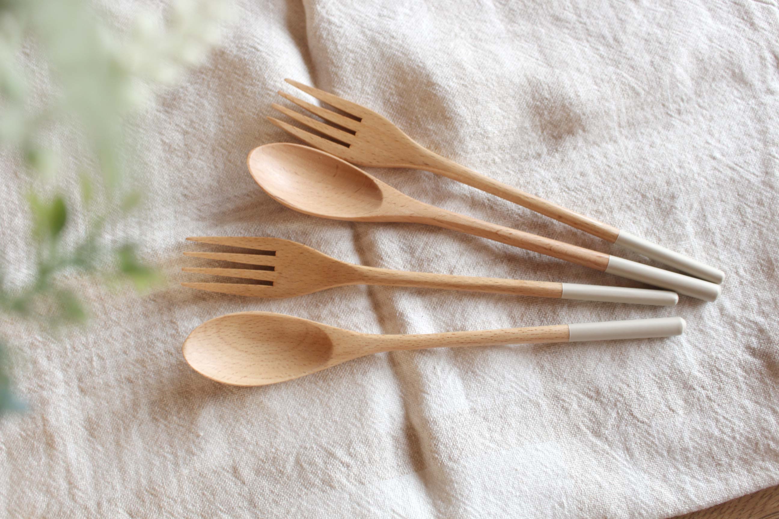 食卓にぬくもりと洗練を。毎日使いたくなる、北欧ライクな天然木のカトラリー