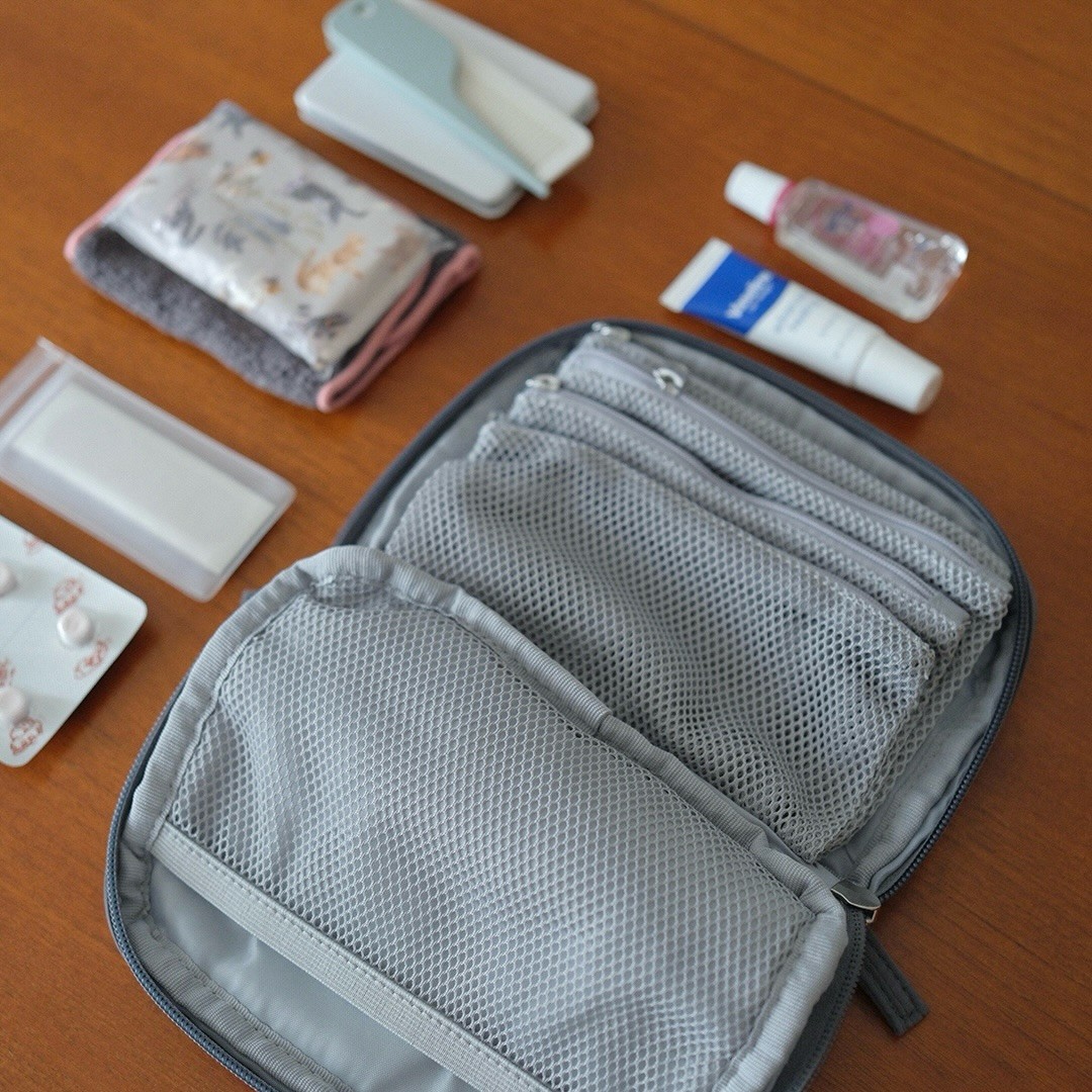 大きめサイズも登場の手帳型ポーチ。旅行中の「探しもの時間」をぐーんと減らすIGさん流活用術！