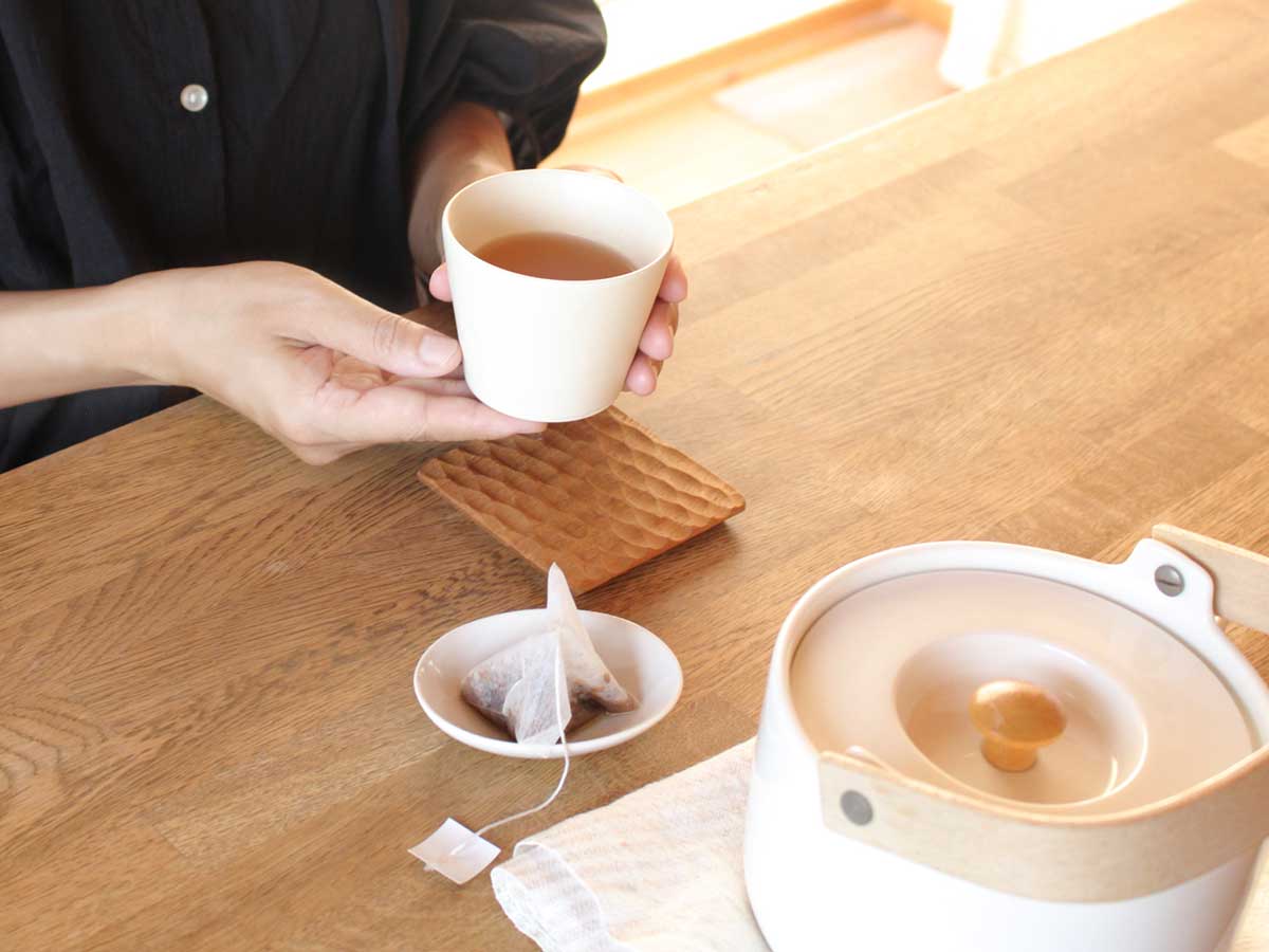 朝のコーヒーを置き替えるだけ。飲んでよし、食べてもよし、おなかスッキリ菊芋茶