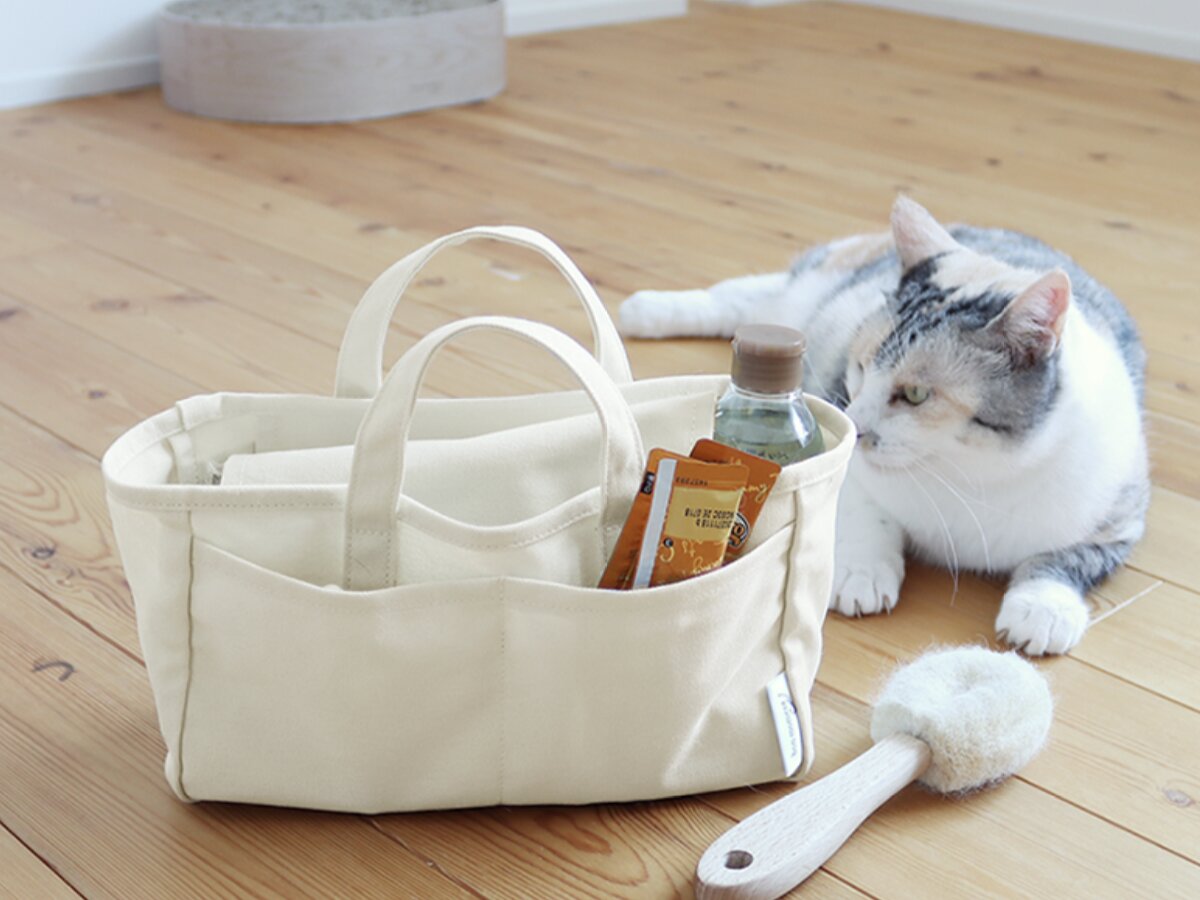収納しずらい“猫じゃらし”のごちゃつきは専用収納で解決！愛猫家インスタグラマーさんの「おもちゃ」＆「ケアグッズ」収納術