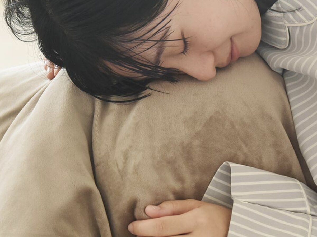 寒がりさんにはコレです。アンジェの最強あったか布団2選！「羽毛をサンド」or「厚みで勝負」どっちを選ぶ？
