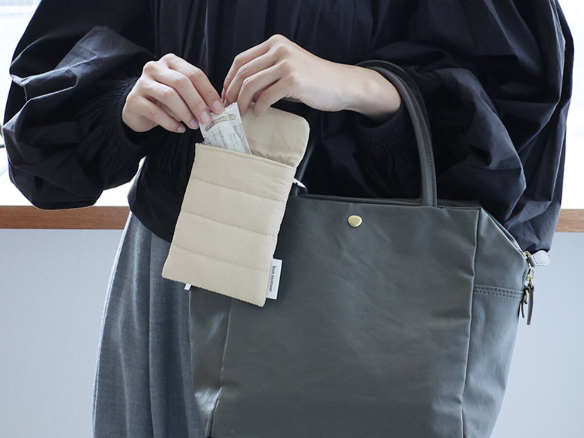 携帯ゴミ箱だけじゃない！子連れでお出かけに持っててよかった、ポーチ見えゴミ箱活用術【インスタグラマーさんのもの選び】