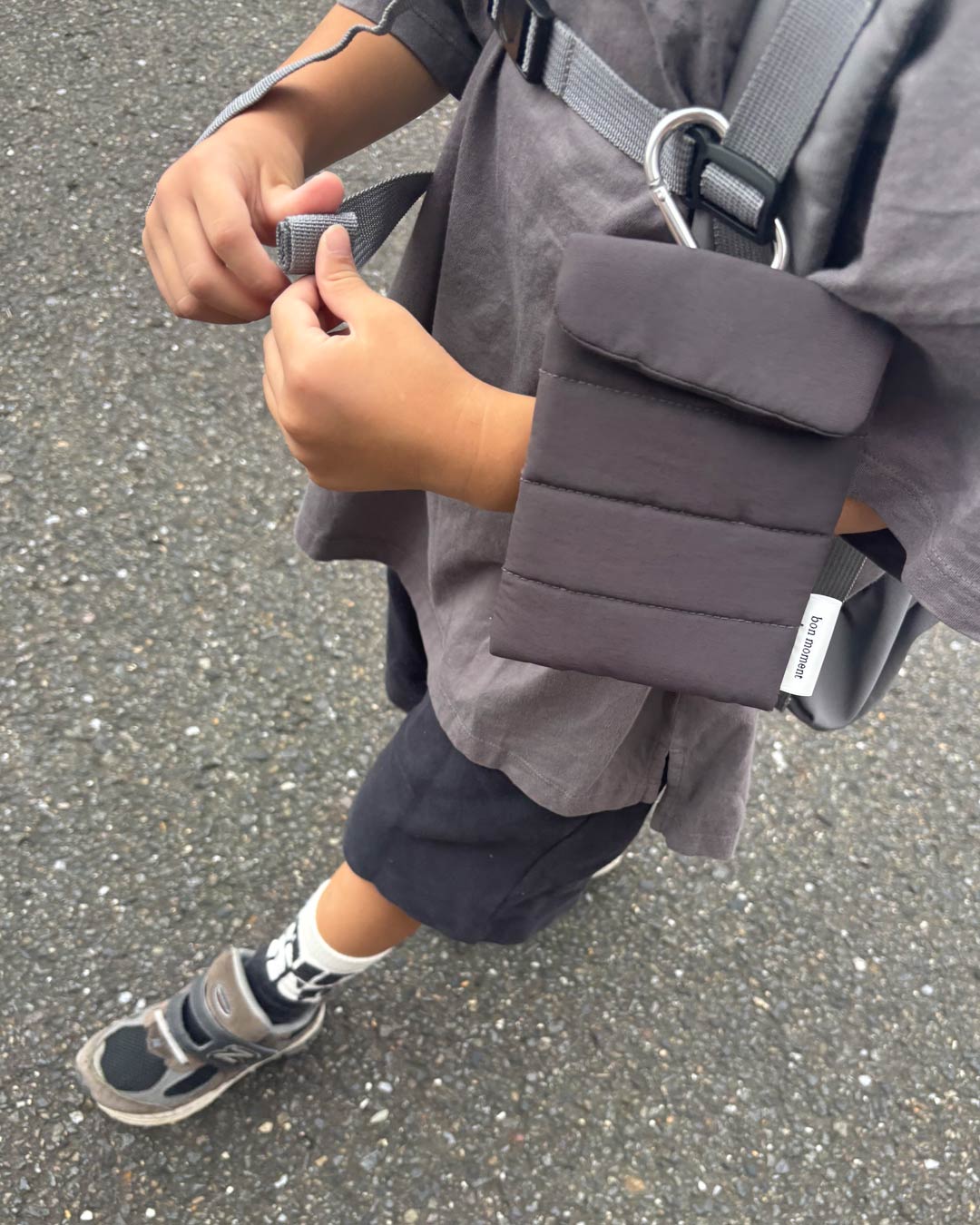 携帯ゴミ箱だけじゃない！子連れでお出かけに持っててよかった、ポーチ見えゴミ箱活用術【インスタグラマーさんのもの選び】
