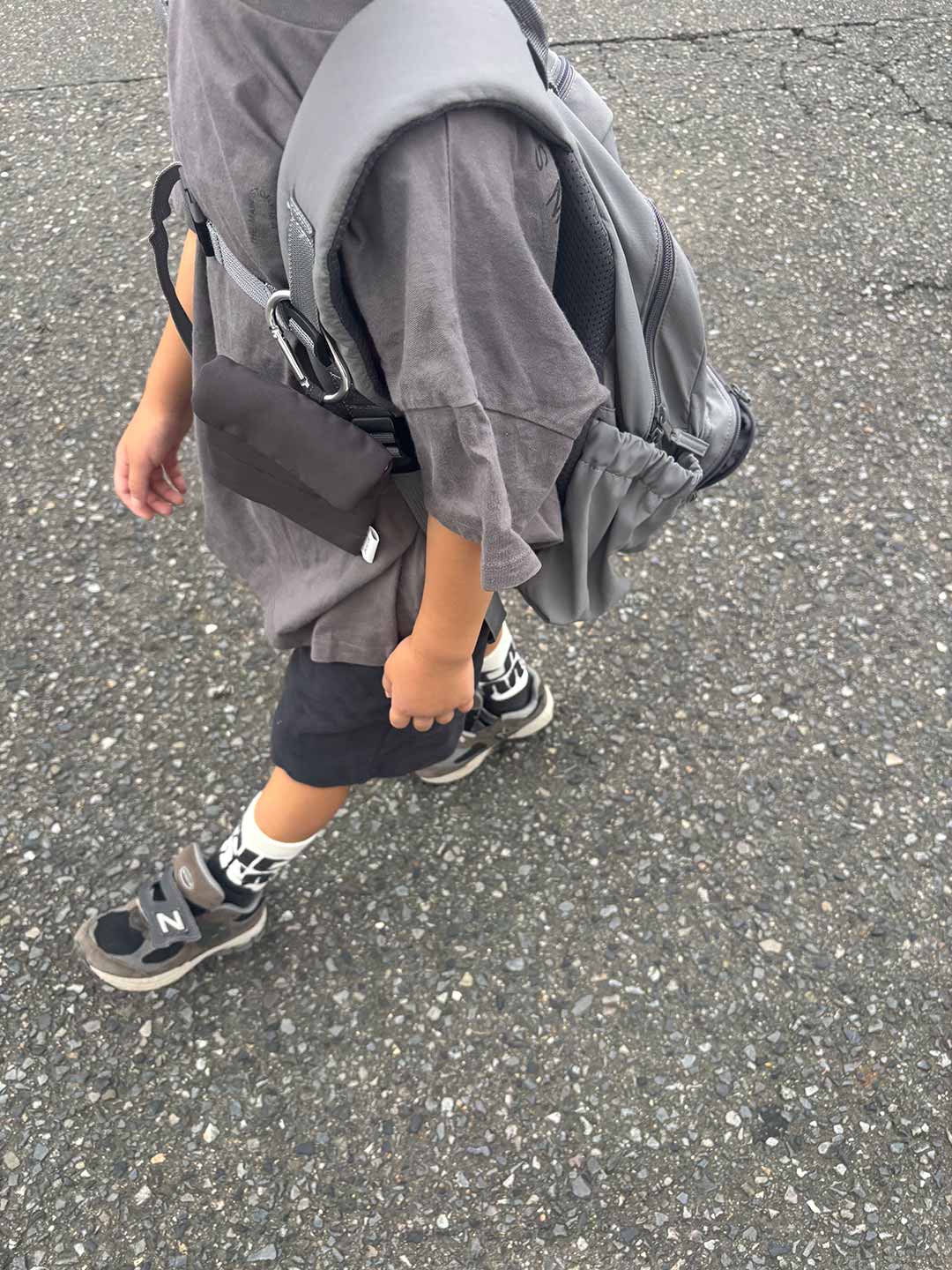 携帯ゴミ箱だけじゃない！子連れでお出かけに持っててよかった、ポーチ見えゴミ箱活用術【インスタグラマーさんのもの選び】