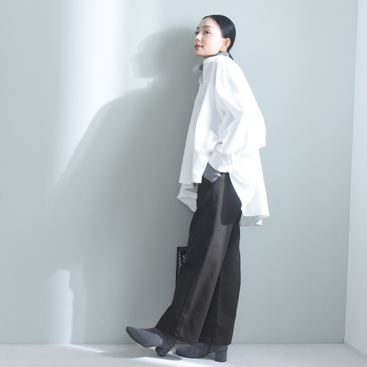 寒くなったら何着よう？「あったか裏パウダー起毛パンツ」からはじめるスタッフの冬支度