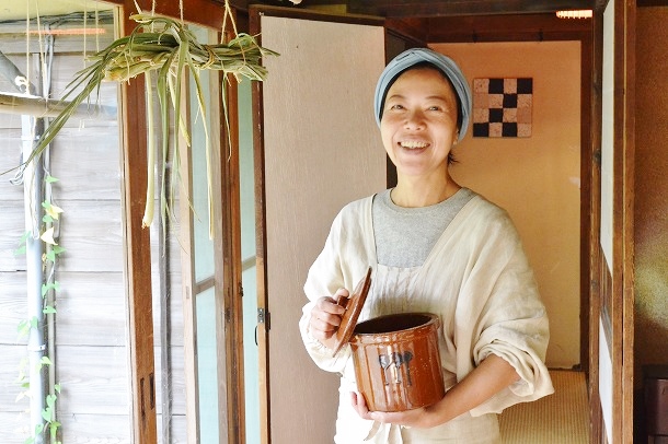 山田奈美さん 教えてください 初めてのぬか漬け 前編 アンジェ日々のコラム 山田奈美さん 教えてください 初めてのぬか漬け 前編 アンジェ日々のコラム